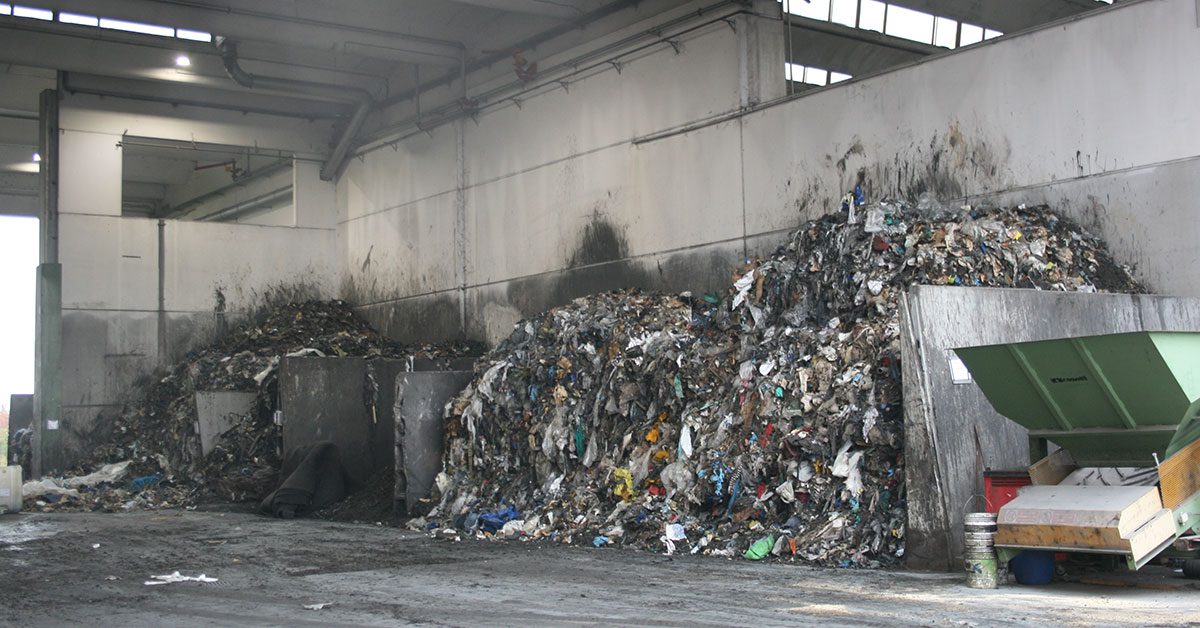 /globalassets/industrial/discover/industrial/waste-pile-thumbnail.jpg